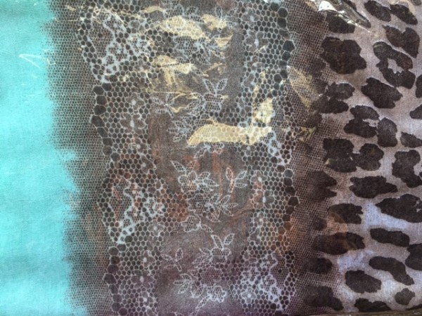 Viscose Scarf of Animal Print with Green Edge 